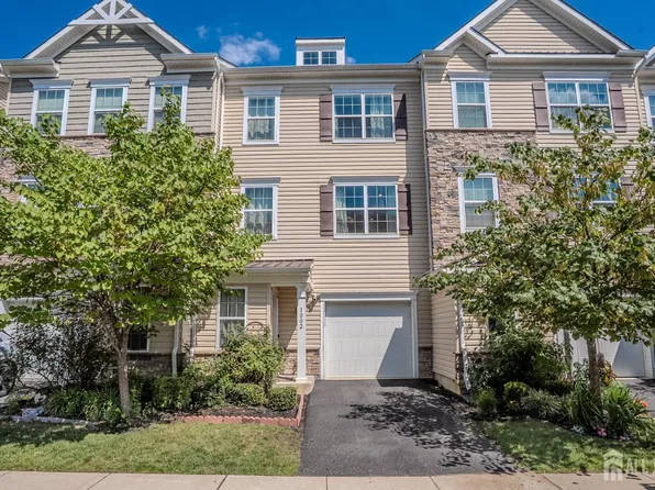 1002 Hights Farm Rd N, Monroe Township, NJ 08831