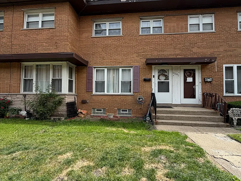 10043 Frontage Rd #D — Photo 1