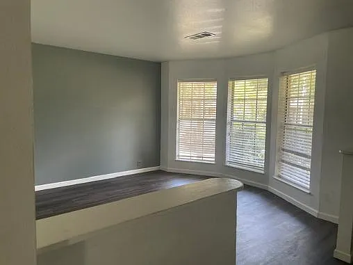 7665 Chelsea Pl — Photo 8