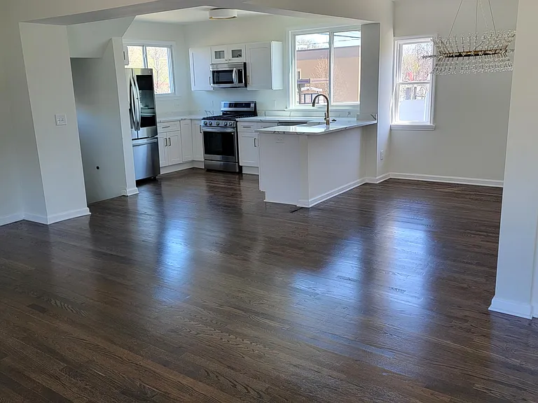 1728 Pinecrest Dr — Photo 7
