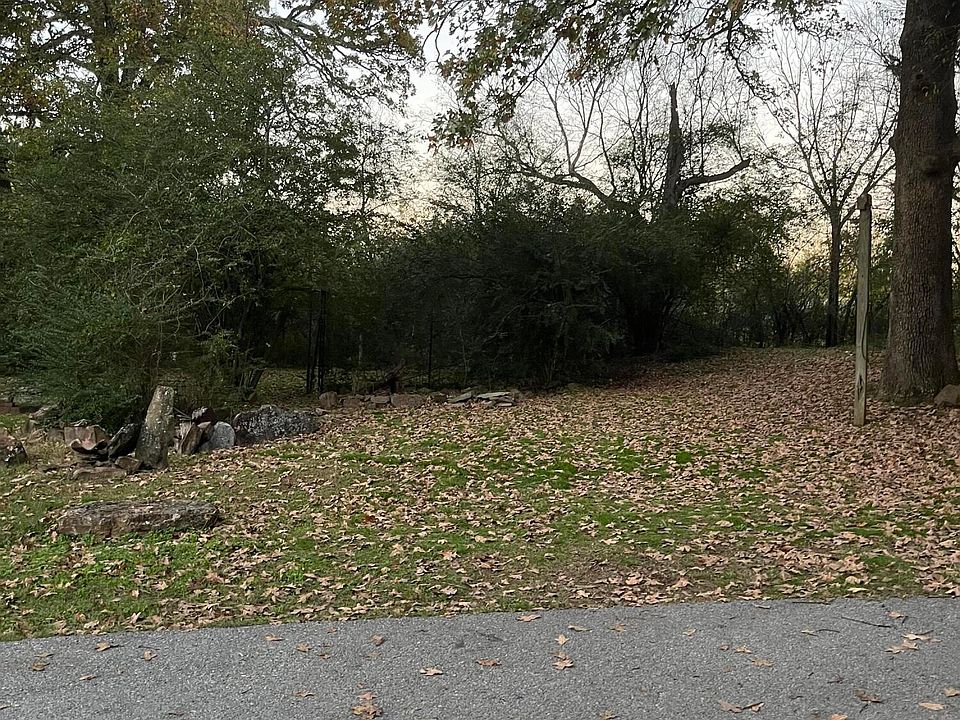 1st image of 1445 Dogwood Dr