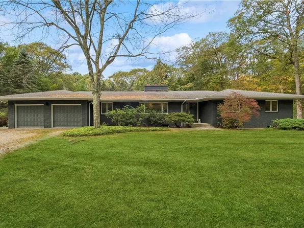 562 E Mountain Road N, Cold Spring, NY 10516