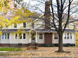 1916 Forestview Dr, Cleveland Heights, OH