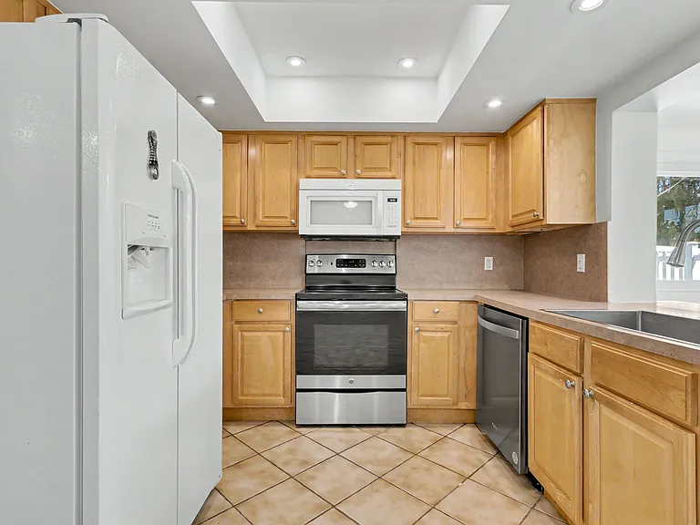 4800 NE 25th Ave N #NORTH — Photo 20