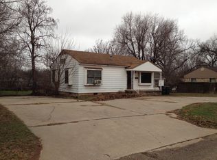 2401 Mickey Rd, Del City, OK 73115