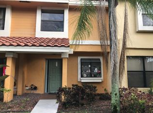 3702 Coral Tree Cir, Pompano Beach, FL 33073