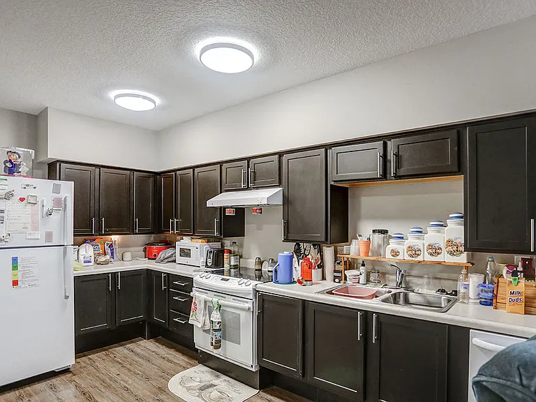 Model kitchen