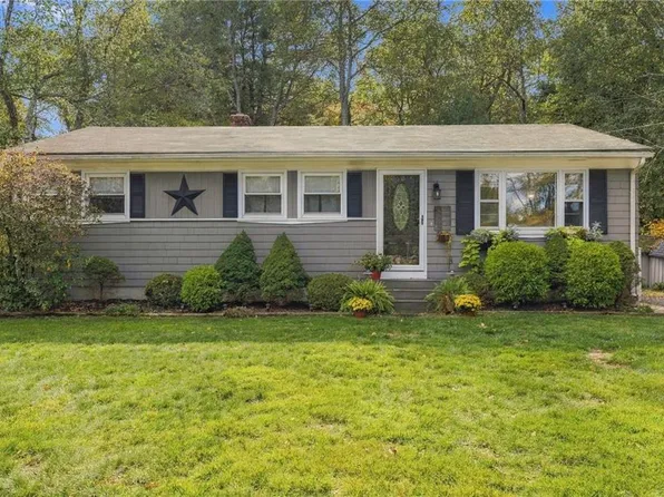 458 Field Hill Rd, Scituate, RI 02815
