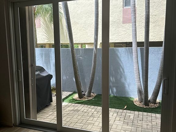 3rd image of 4625 Poinciana St APT 10B