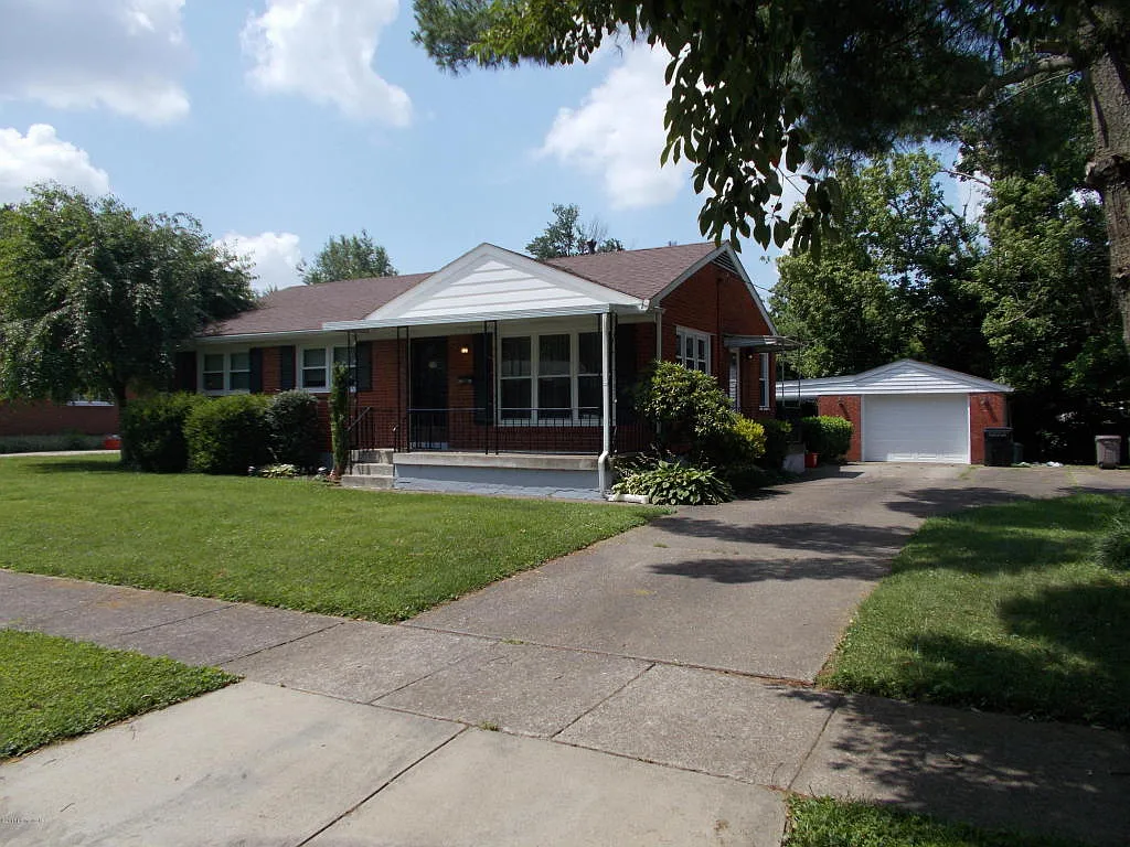 3105 Iris Way photo 1