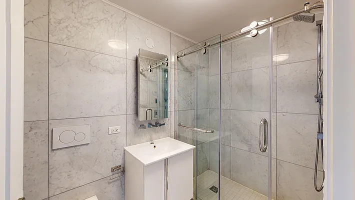 Rented by Bond New York | media 11