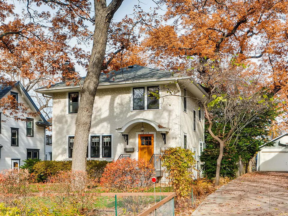 1st image of 2379 Chilcombe Ave