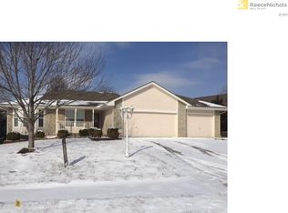 716 Moss Creek Dr, Raymore, MO 64083