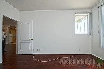 8349 Blackburn Ave #302 — Photo 13