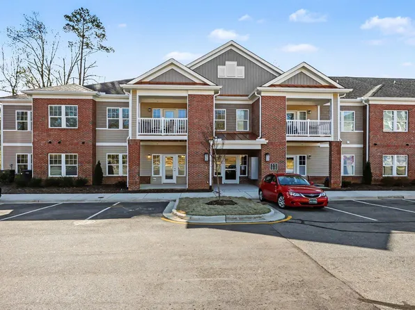 611 Weather Ridge Ln #25, Cary, NC 27513