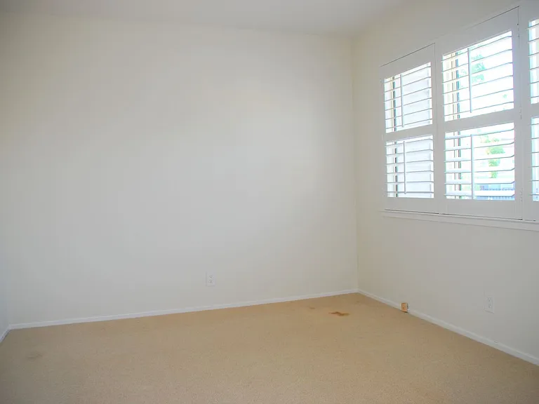 71 Prince Royal Dr — Photo 19