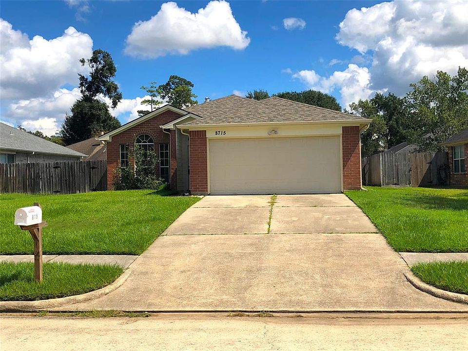1st image of 8715 Creek Willow Dr