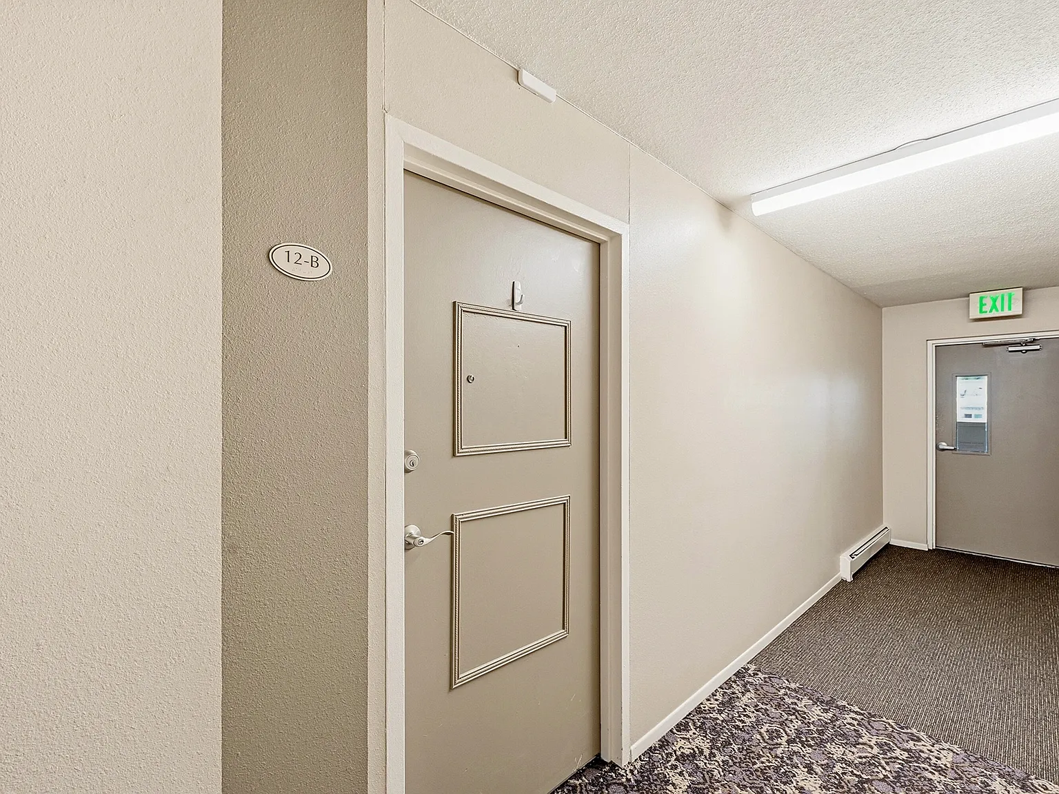 2 bed, 945 sqft, $1,500 — Photo 2
