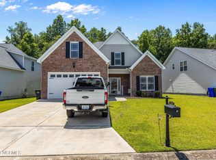 3900 Lochmere Dr, Winterville, NC 28590