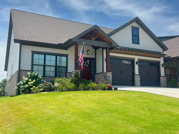 330 Whistling Straits Way, Guntersville, AL 35976