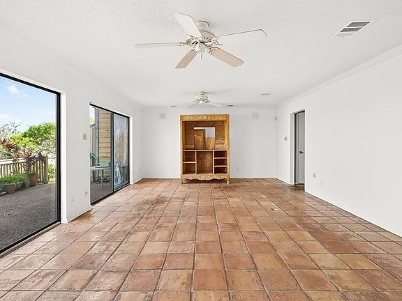 5th image of 1318 Sandpiper Dr