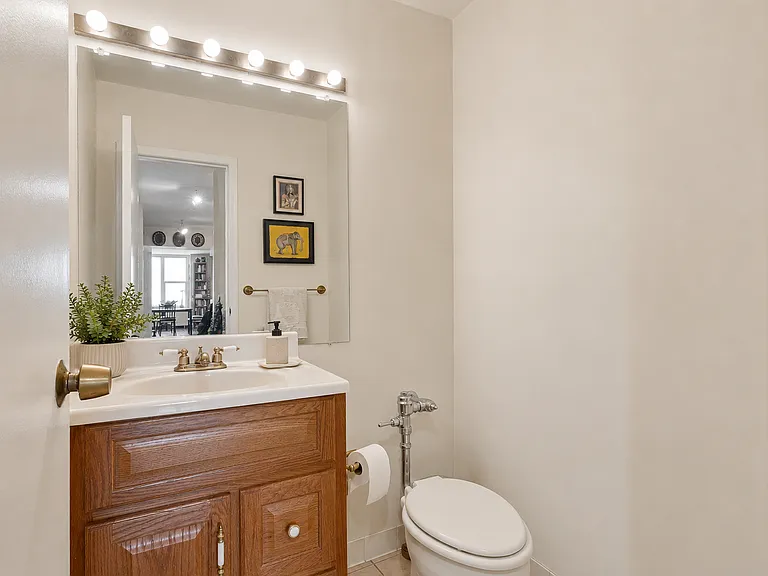 777 N Michigan Ave #2500 — Photo 10