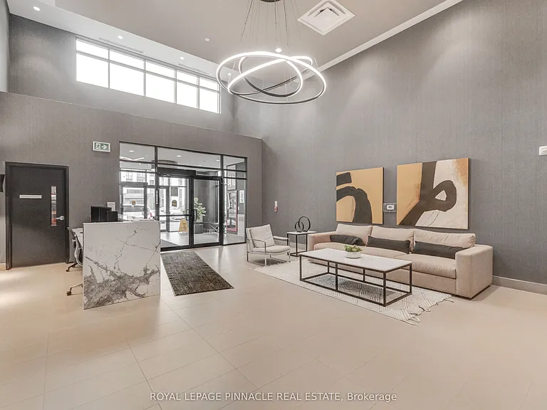 460 Gordon Krantz Ave #209 — Photo 9