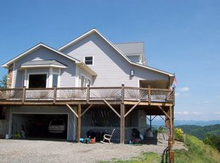 950 Saldeer Summit Rd, Franklin, NC 28734