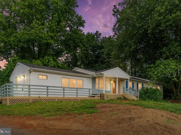 569 Triple J Rd, Berryville, VA 22611