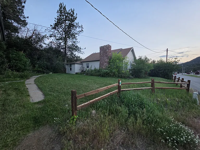 9 Clancy Creek Rd — Photo 1