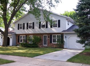 5304 Manitowoc Pkwy, Madison, WI 53705