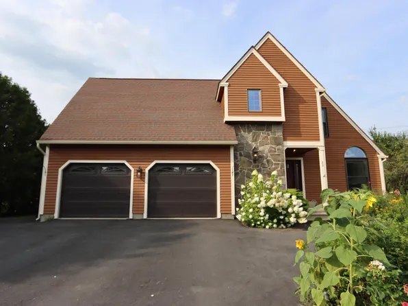 20 Ryan Drive, Manchester, ME 04351