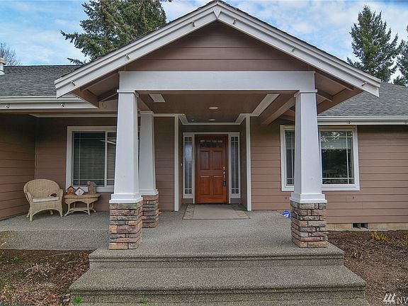 4th image of 8132 Bo Ct SE