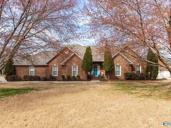 131 Silver Lake Cir, Madison, AL 35758