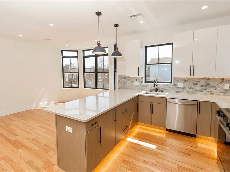 30 Clifton St #30B — Photo 4