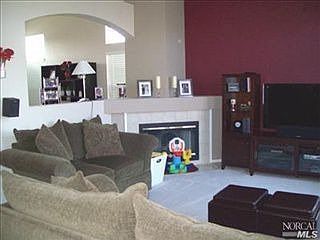 4th image of 4760 Canyon Hills Dr