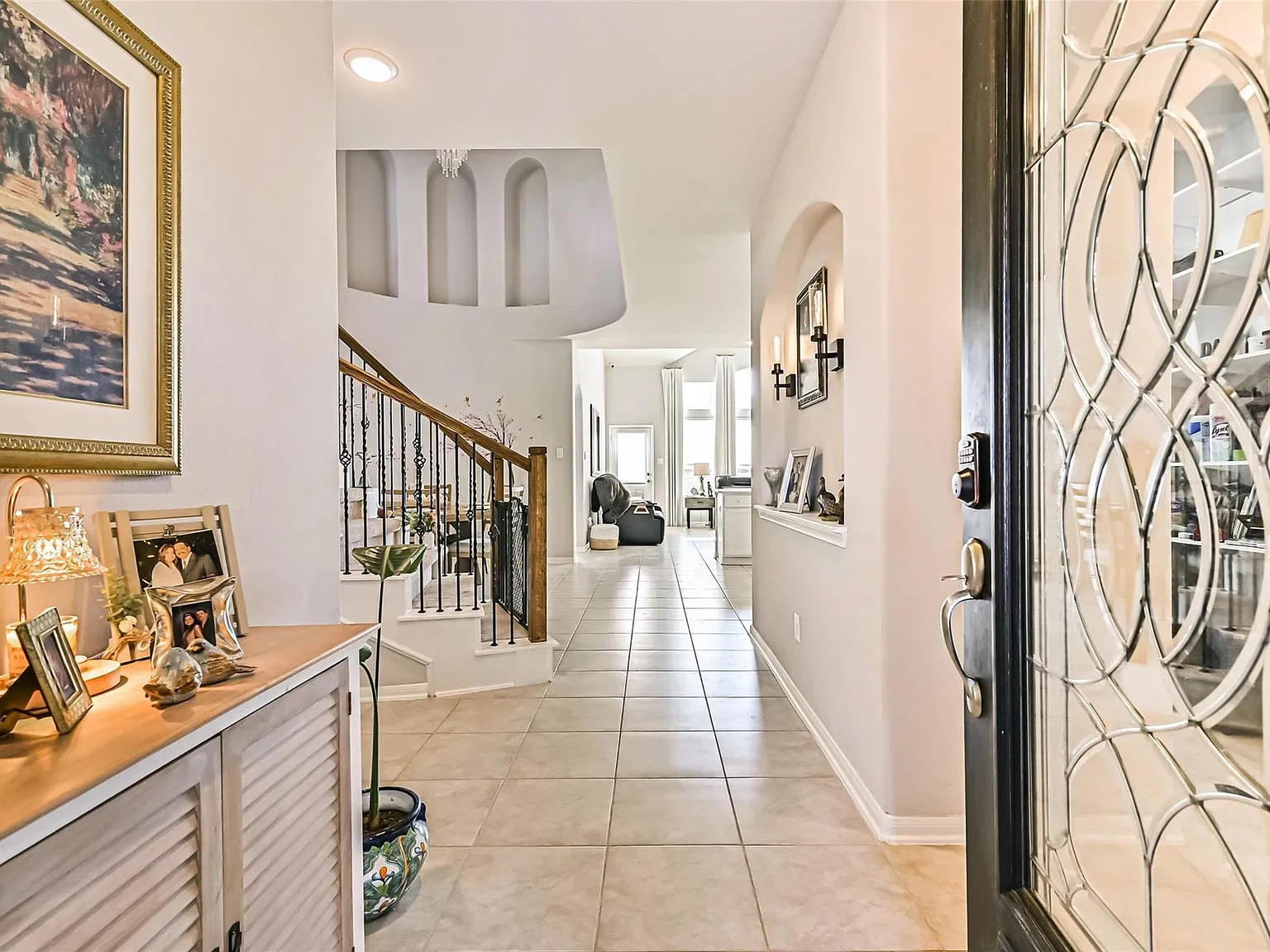 4 bed, 2.5 bath, 2852 sqft, $3,300 — Photo 4