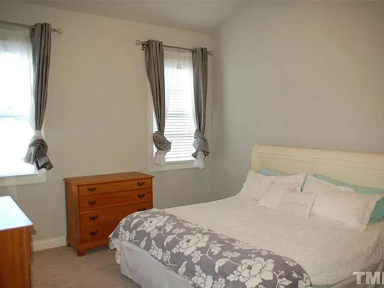 109 Windy Creek Ln — Photo 21