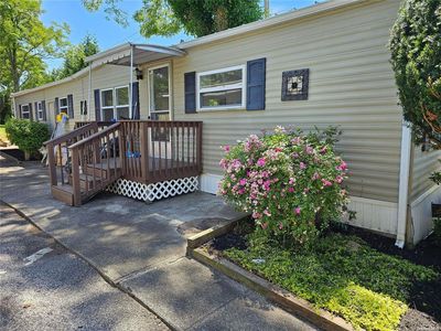 1964-20 River Road, Calverton, NY, 11933