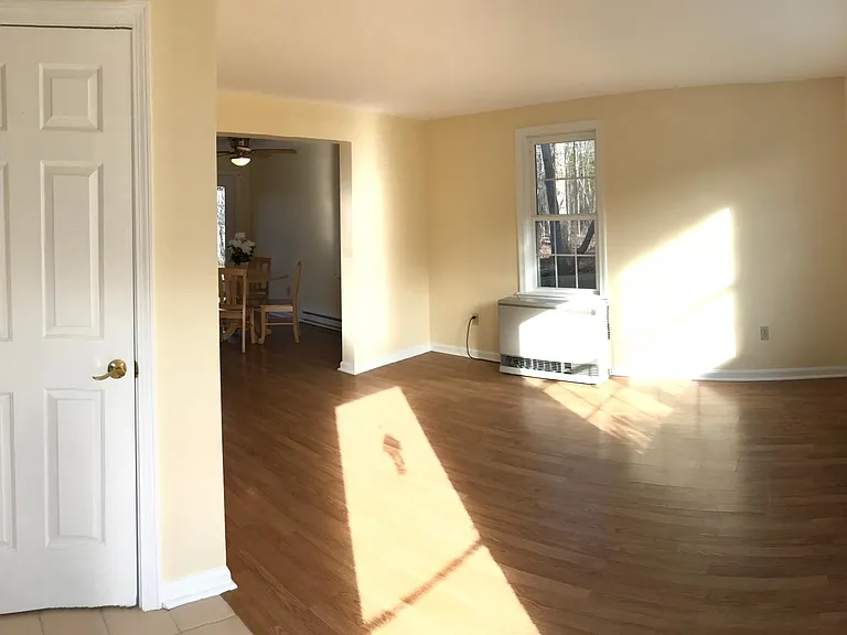77 Baldwin Dr — Photo 9