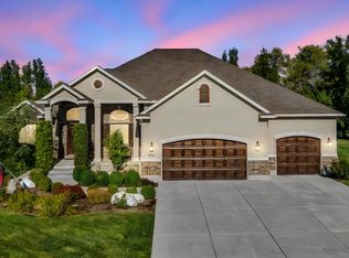 924 W Willowmere Dr, Kaysville, UT 84037