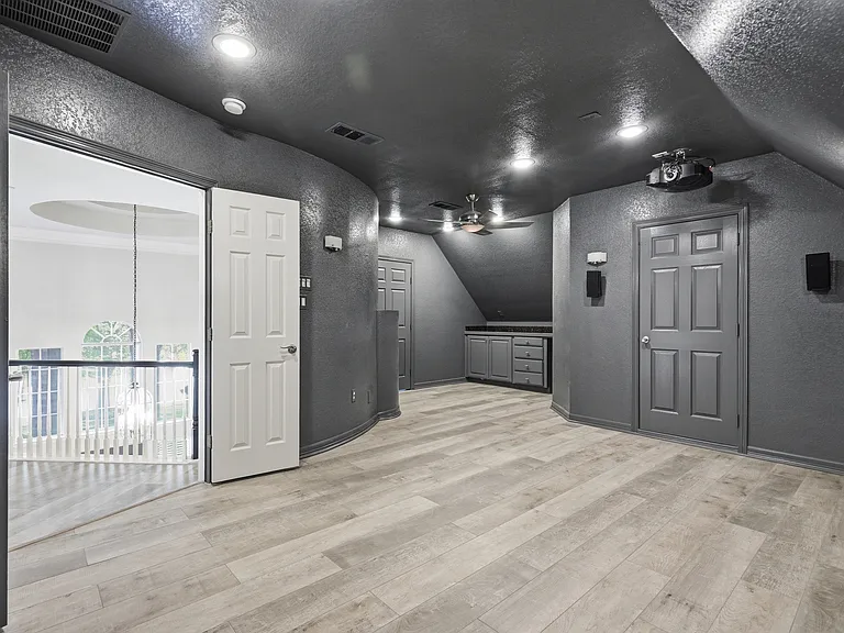 2221 Danielle Dr — Photo 24
