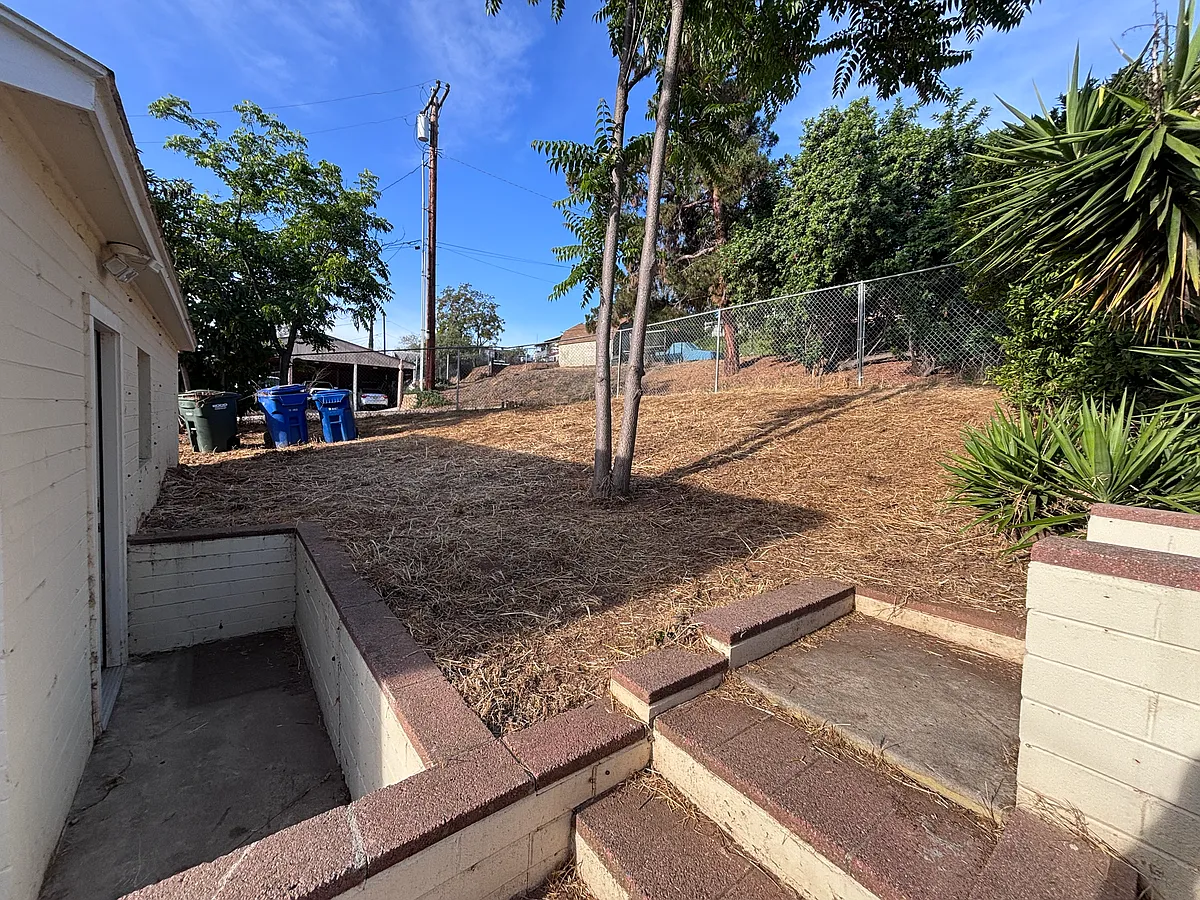 Building Photo - 8564 Winter Gardens Blvd