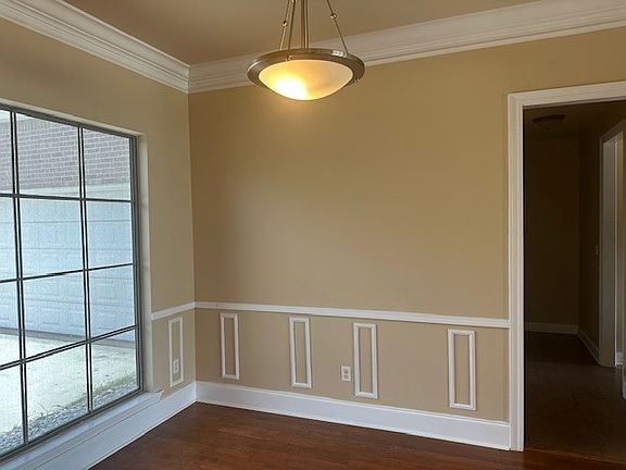 3rd image of 11414 Pleasant Knoll Dr