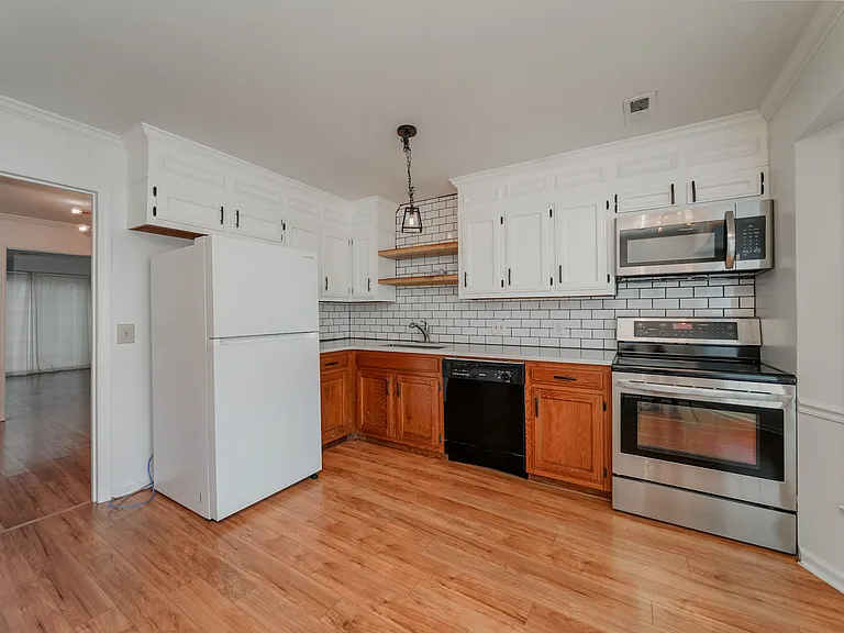 6716 Steeplechase Dr NW — Photo 4