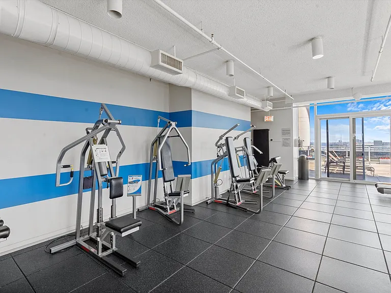 737 W Washington Blvd #2804 — Photo 28