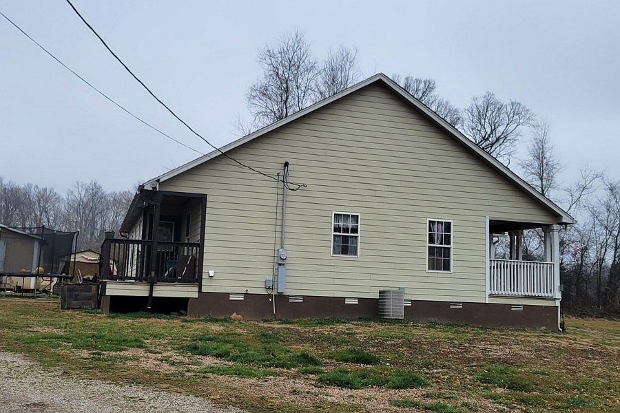 2nd image of 701 Depot St