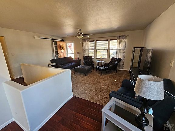 4th image of 619 Willow Valley Dr