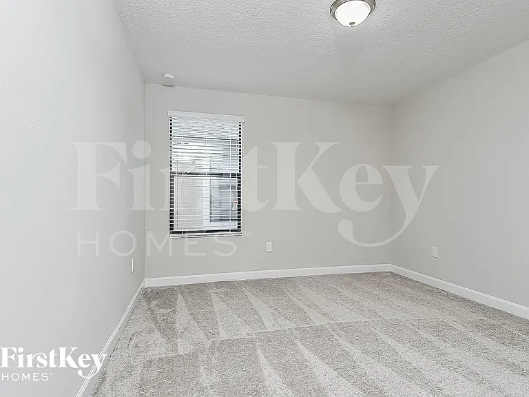 9823 Ivory Dr — Photo 12