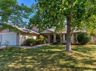 3374 Auburn Dr, Redding, CA 96001
